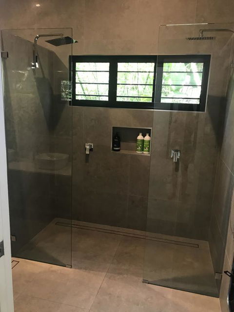 The Tropical Sanctuary - Accommodation Main Beach 1