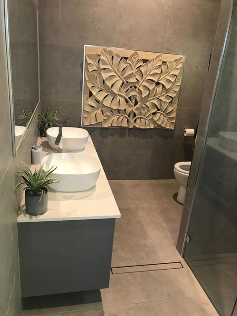 The Tropical Sanctuary - Accommodation Main Beach 3