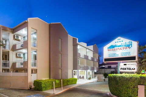 The Wellington Apartment Hotel - Accommodation Main Beach 0