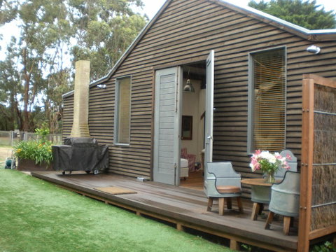 The Woolshed - Accommodation Main Beach 0