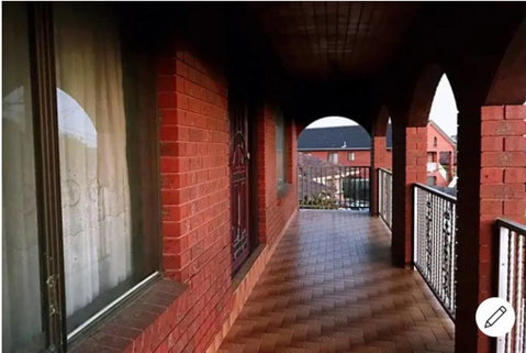 Thomastown Antique House Room 1 - Accommodation Main Beach 2