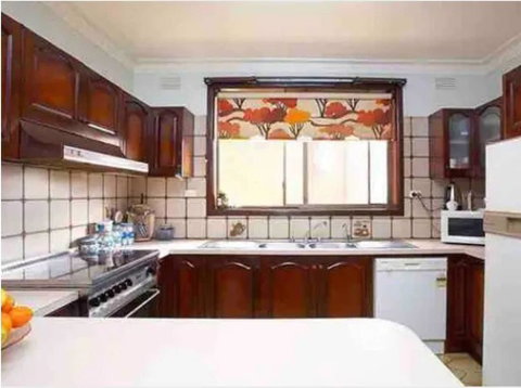 Thomastown Antique House Room 1 - Accommodation Main Beach 1