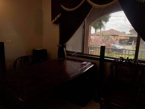 Thomastown Antique House Room 5 - Accommodation Main Beach 0