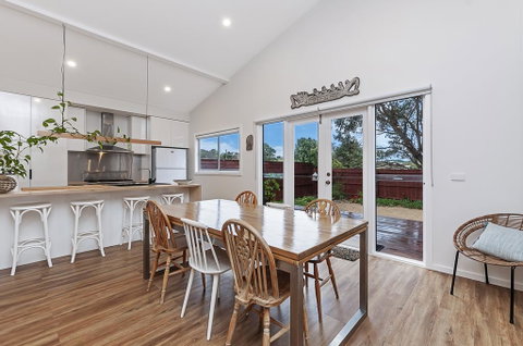 Thunder Point Cottage - Accommodation Main Beach 0