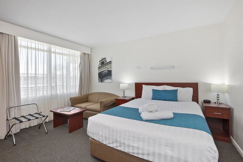 Thunderbird Motel Yass - Accommodation Main Beach 0