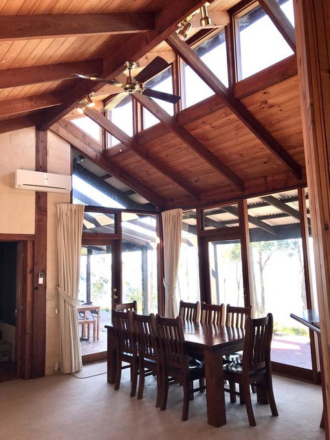 Tinderbox Cliff House - Accommodation Main Beach 3