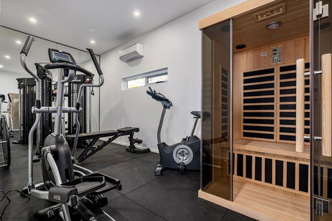 Tinderbox Retreat - Accommodation Main Beach 3