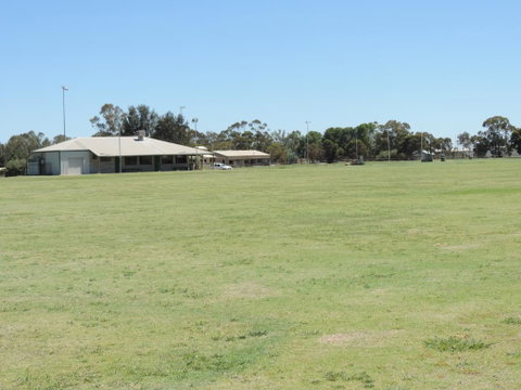 Tooleybuc Country Roads Motor Inn - Accommodation Main Beach 0