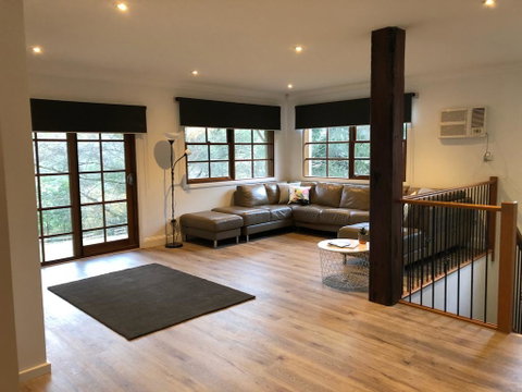 Toorongo River Chalets - Accommodation Main Beach 2