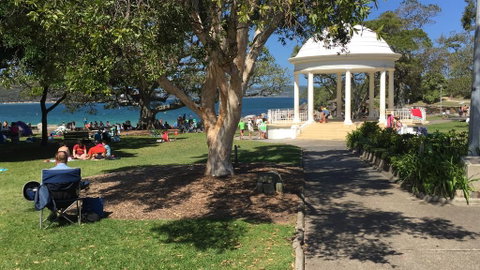 Top Mosman Location - Accommodation Main Beach 2