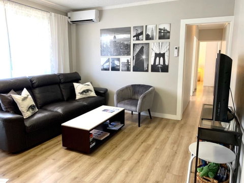 Top Mosman Location - Accommodation Main Beach 1