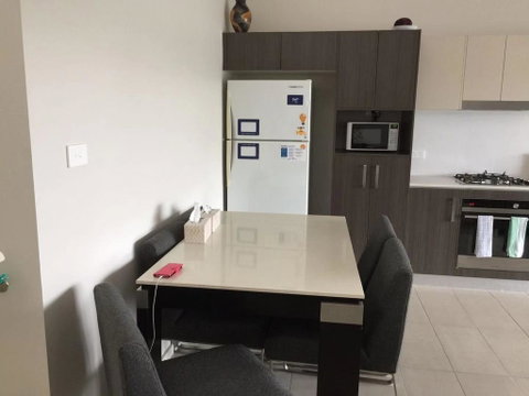 Townhouse - Accommodation Main Beach 0