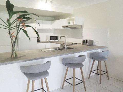Tradewinds 3 - Accommodation Main Beach 3