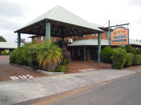 Tree Top Walk Motel - Accommodation Main Beach 0