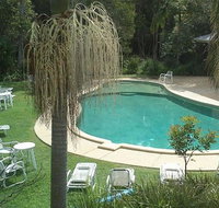 Treetops Lakeside Apartments - Accommodation Main Beach