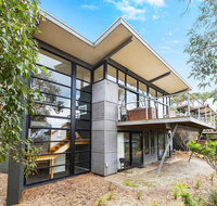 TREETOPS TERRACE 12 - A luxury Skenes Creek villa - Accommodation Main Beach