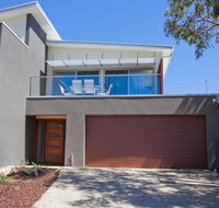 Troon Townhouse 2-17 - Accommodation Main Beach