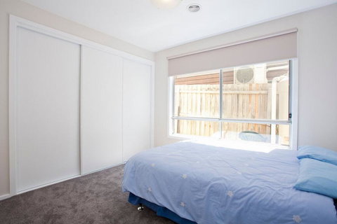 Troon Townhouse 2-17 - Accommodation Main Beach 2