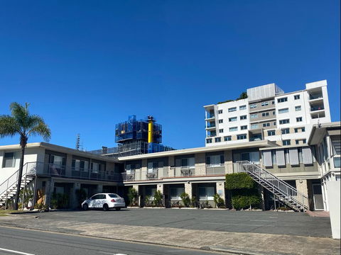 Tropicana Motel - Accommodation Main Beach 3
