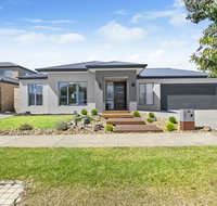 Tubular Beach House 34 - Accommodation Main Beach