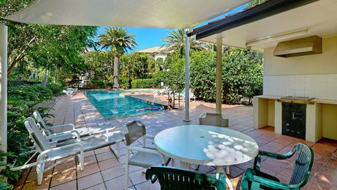 Turtle Beach Private Superior Apartment - Accommodation Main Beach 2
