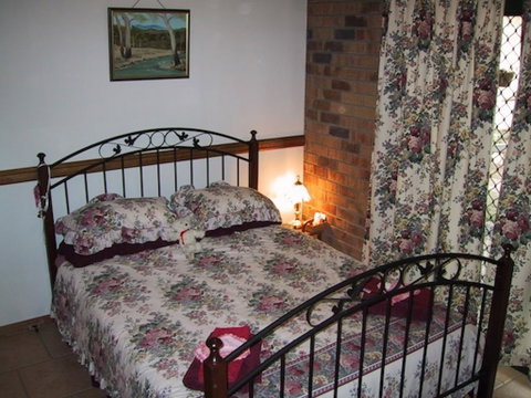 Twilight Grove Farm - Accommodation Main Beach 0