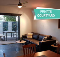 Two Bedroom Garden Apartment - Accommodation Main Beach