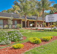 Two Rivers Motel - Accommodation Main Beach