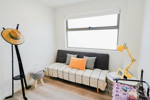 U101 Brunswick Living Brand New Deluxe Balcony Apartment Close To Airport And CBD - Accommodation Main Beach 1