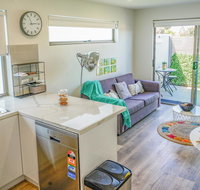 U201 Brunswick Living Brand New Deluxe Balcony Upper Floor Apartment close to Airport and CBD - Accommodation Main Beach