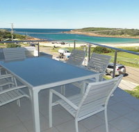 Ultimate Beach House' 19a Graham Street - views  peace  quiet - Accommodation Main Beach