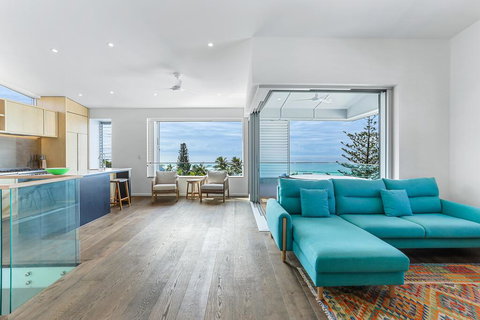 Ultimate Beachfront Living, Sunshine Beach - Accommodation Main Beach 1