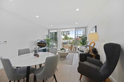 Ultra Modern, Luxurious Apartment In Tranquil Sydney - Accommodation Main Beach 1