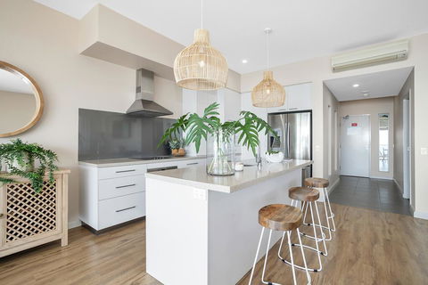 UNIT 35 Whitsundays - Accommodation Main Beach 2