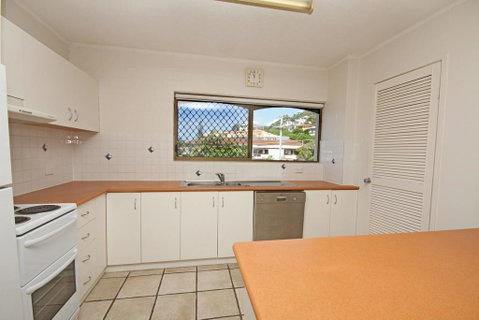 Unit 4, Cooltoro Court, 7 Frank Street Coolum Beach, 400 BOND, LINEN INCLUDED - Accommodation Main Beach 3