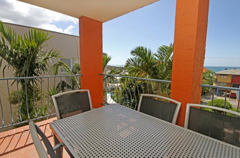 Unit 4, Cooltoro Court, 7 Frank Street Coolum Beach, 400 BOND, LINEN INCLUDED - Accommodation Main Beach 0