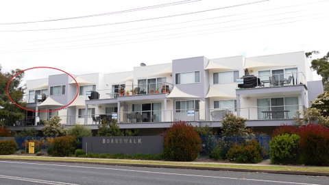Unit 8 - Boardwalk - Accommodation Main Beach 0