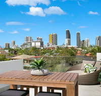 Urban Oasis - Accommodation Main Beach