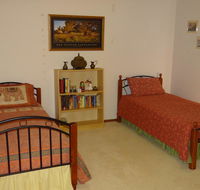 Vella Room - Accommodation Main Beach