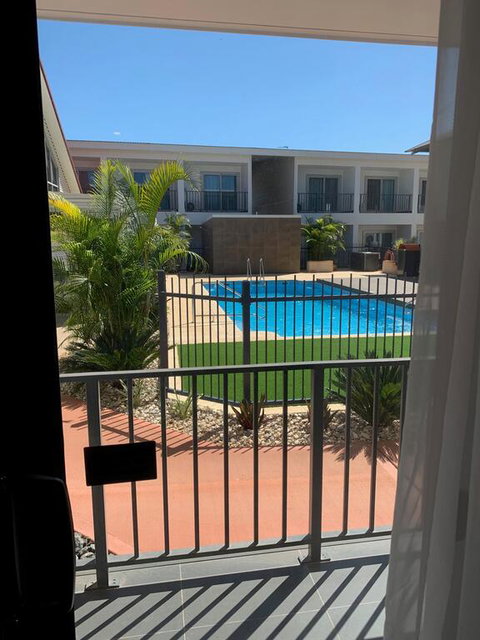 Velocity Motel & Bistro-TWA - Accommodation Main Beach 0