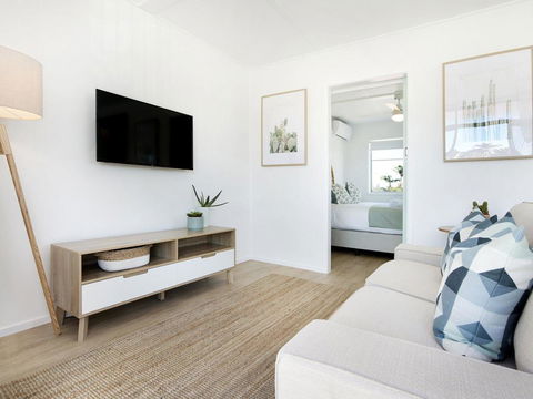 Ventura Beach Motel - 1 Bedroom - Accommodation Main Beach 0