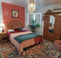 Victoria House - Accommodation Main Beach