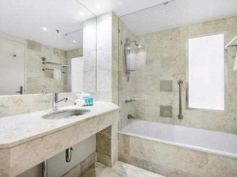 View - In Heart Of Surfers Paradise - Accommodation Main Beach 2