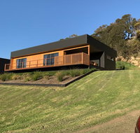 Villa 1 - Accommodation Main Beach