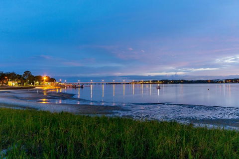 Views, Pool, Air Conditioning - Karoonda Sands Welsby Pde, Bongaree - Accommodation Main Beach 2