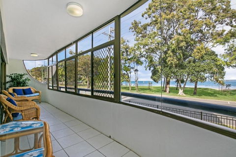 Views, Pool, Air Conditioning - Karoonda Sands Welsby Pde, Bongaree - Accommodation Main Beach 0