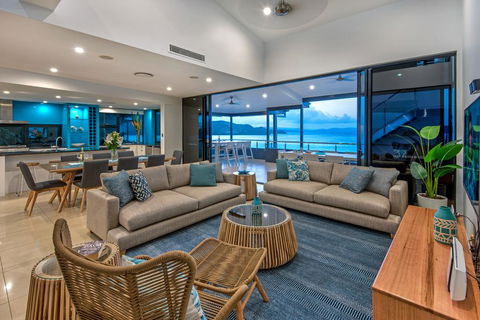 Villa 16 The Edge On Hamilton Island - Accommodation Main Beach 2
