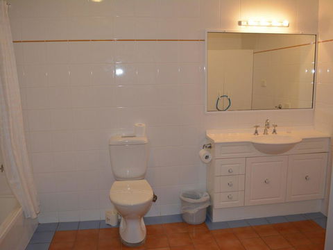 Villa 125 'Horizons' 5 Horizons Drive - Accommodation Main Beach 3