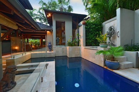 Villa 3 Far Pavillions - Luxury Holiday Villa - Accommodation Main Beach 1