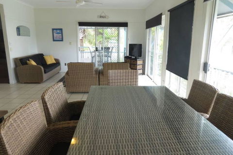 Villa 31 At Tangalooma Resort - Accommodation Main Beach 3